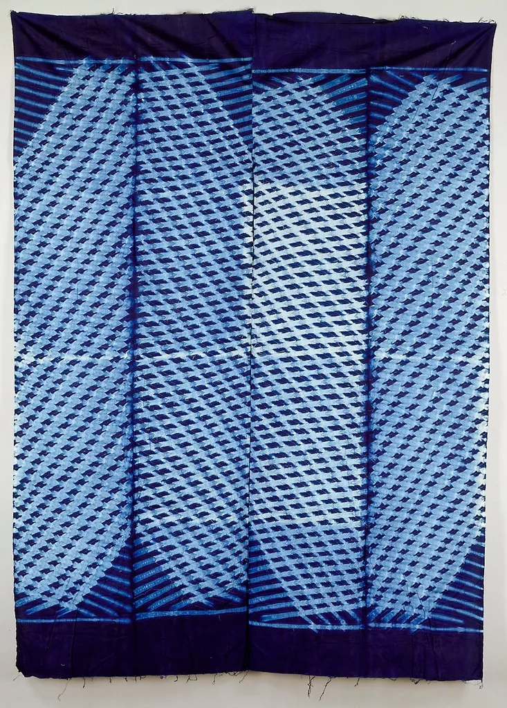 Adire Tie-Dye Fabric, Indigo Premium photograph